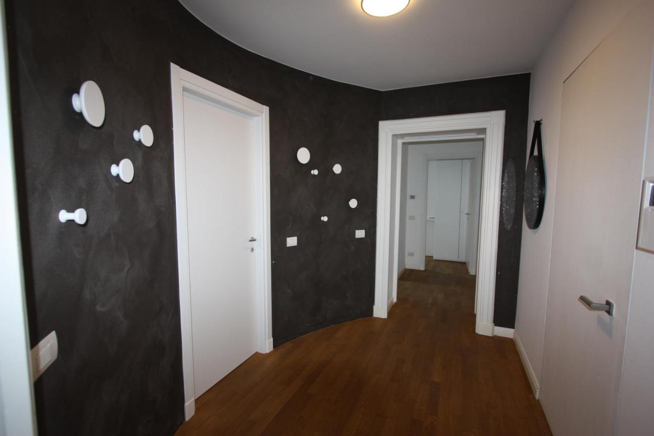 Palazzo Della Torre Elegant Apartment In Como Zewnętrze zdjęcie